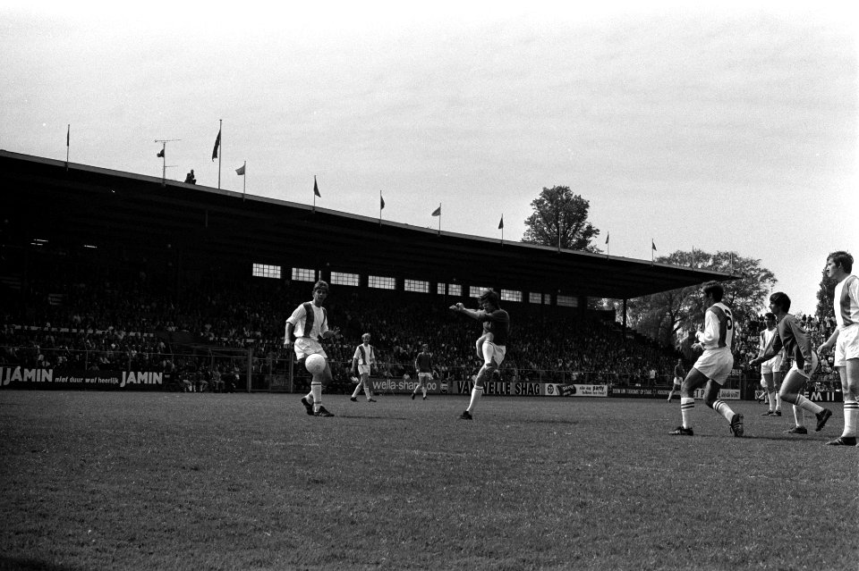 Ajax tegen SVV 8-0, Bestanddeelnr 923-5302