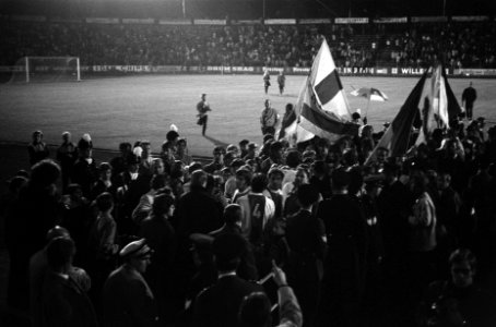 Ajax tegen PSV in s-Hertogenbosch 2-0 Ajax wint KNVB-beker, Bestanddeelnr 923-5512