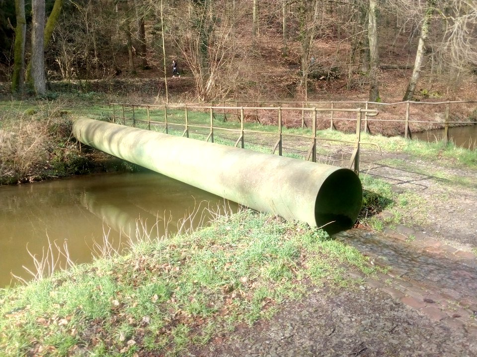 Alb, Rohr Steigenklinge über Mühlkanal Ettlingen Obere Fabrik