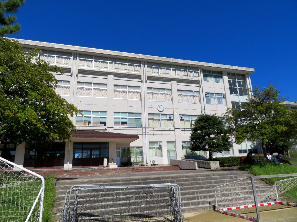 Aichi-Prefectural-Yutakano-High-School-1
