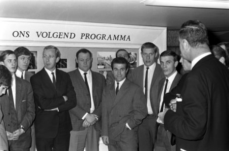 Ajax-elftal in city-theater, Bestanddeelnr 919-9069