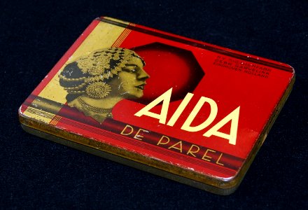 Aida De Parel sigaren blik, foto2