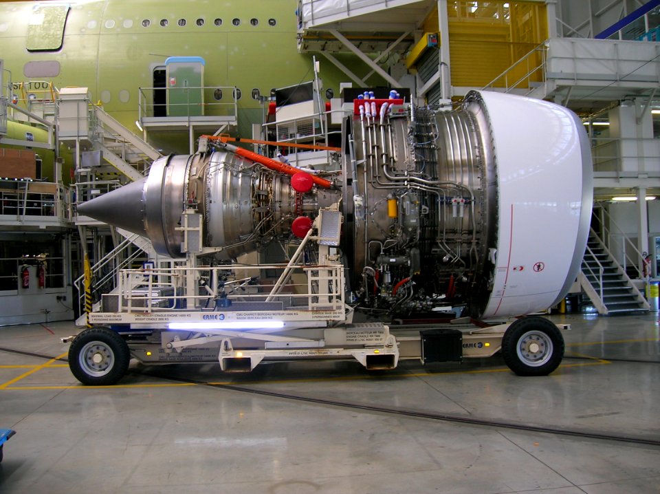 Airbus Lagardère - Trent 900 engine MSN100 (3)