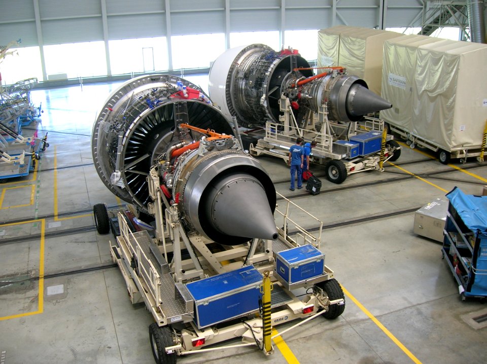 Airbus Lagardère - Trent 900 engine MSN100 (4)