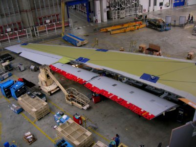 Airbus Lagardère P45 -Wing equipping (MSN120) (1)