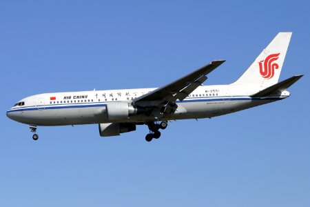 AirChina B767-200 fukuoka 20050211134032