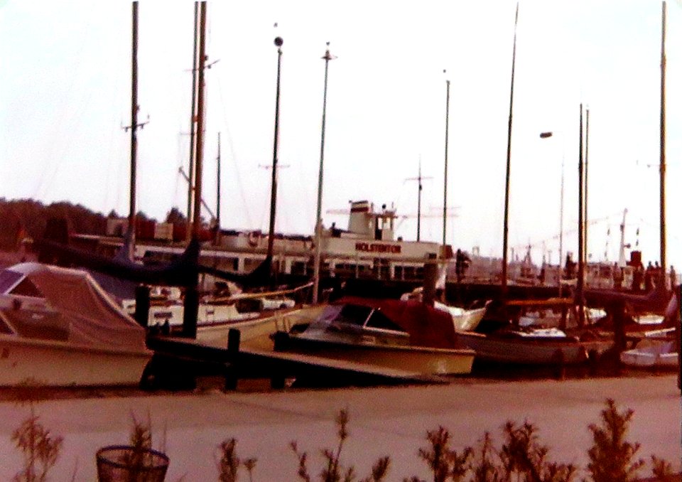 AIMG 5260 Travemünde Hafenszene 3 1972