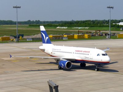 Airbus A319 HamburgAirways D-AHHA (2)