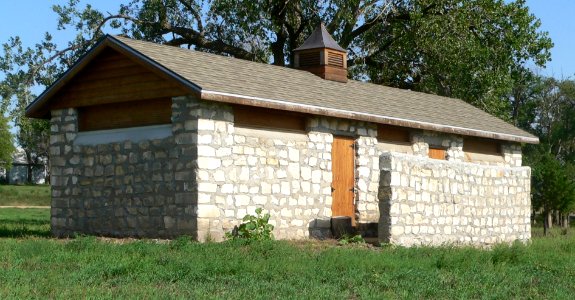 Agra Lake (Kansas) E bldg 1
