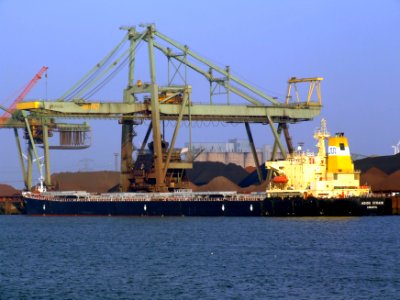 Agios Efraim - IMO 9156278 - Callsign C4SJ2 p3, Mississippi harbour, Port of Rotterdam, Holland 29-Apr-2007