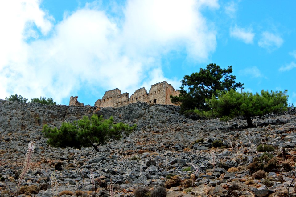 Agia Roumeli - ruined castle – 01