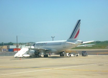 AirFranceF-GUGBatLYS