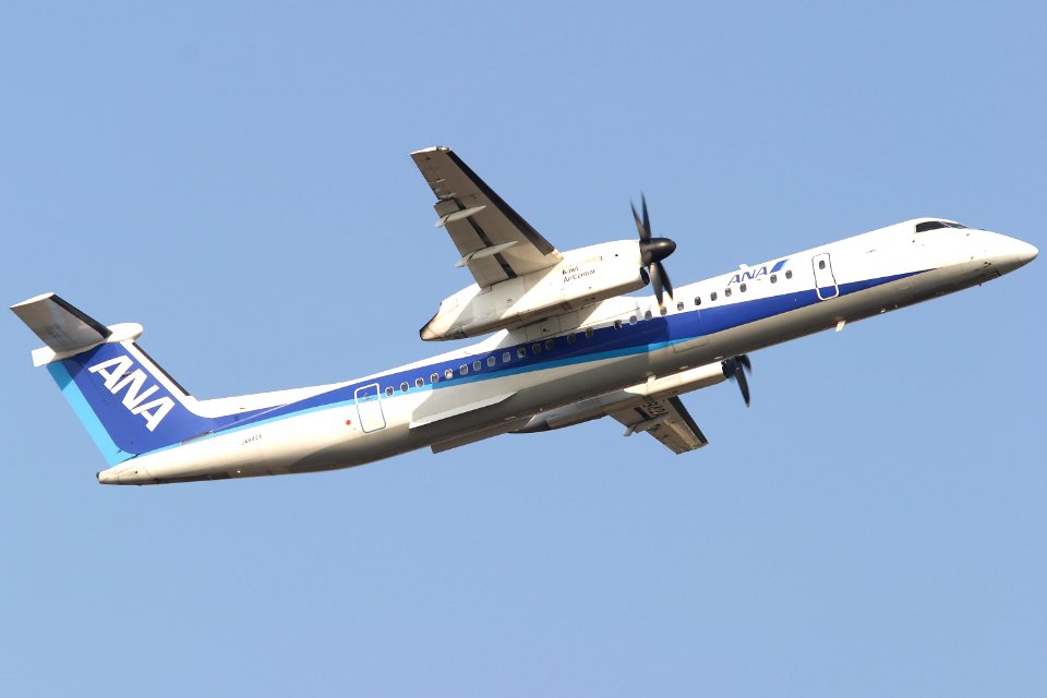 AirNipponNetwork DHC-8-400 fukuoka 20081212144904