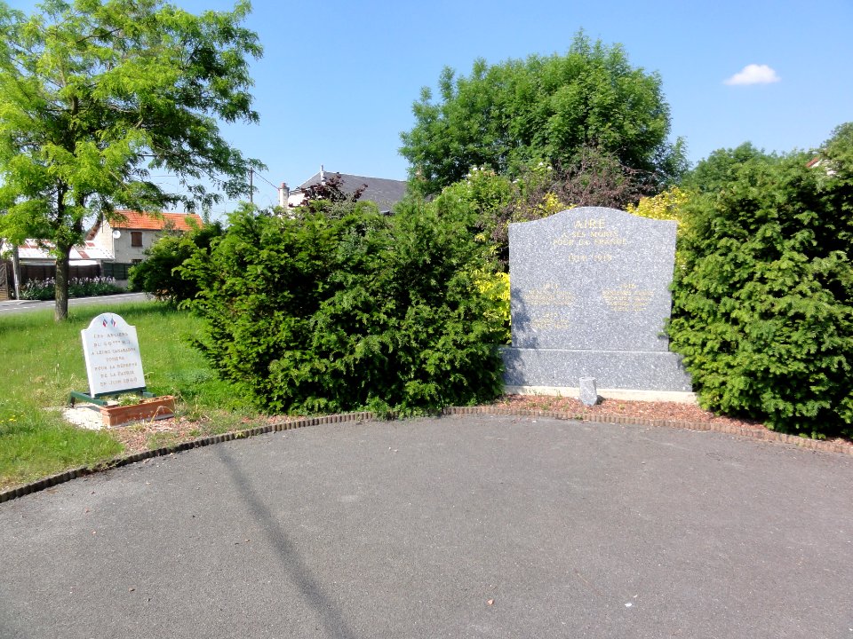 Aire (Ardennes) Monument aux morts