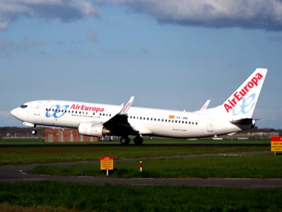 Air Europa EC-JBK Boeing 737 Next Gen takeoff from Polderbaan, Schiphol (AMS - EHAM) at sunset, pic3