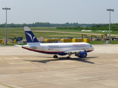 Airbus A319 HamburgAirways D-AHHA (3)