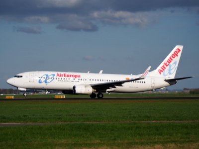 Air Europa EC-JBK Boeing 737 Next Gen takeoff from Polderbaan, Schiphol (AMS - EHAM) at sunset, pic2