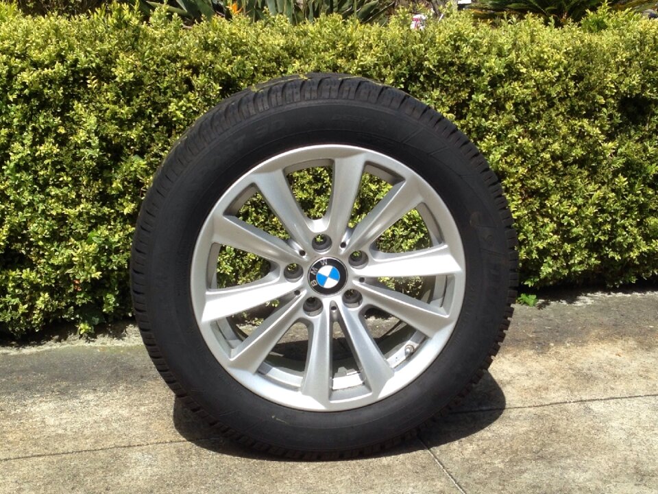 Wheel tyre auto repair
