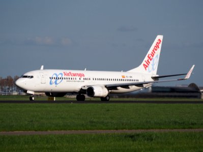 Air Europa EC-JBK Boeing 737 Next Gen takeoff from Polderbaan, Schiphol (AMS - EHAM) at sunset, pic1