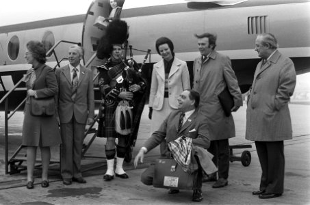 Air Anglia opent dienst tussen Aberdeen (Schotland) en Amsterdam, burgemeester A, Bestanddeelnr 927-0992