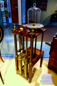 Air pump by William and Samuel Jones, London, 1804 - Putnam Gallery - Harvard University - DSC07935