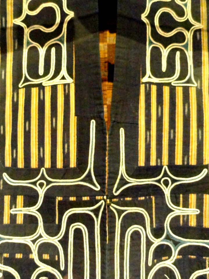 Ainu clothing - Royal Ontario Museum - DSC09576