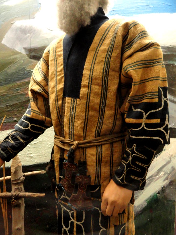 Ainu clothing - AMNH - DSC06248