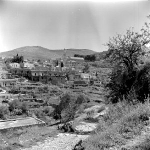Ain Karem (Ein Kerem) gezien vanuit het dal, Bestanddeelnr 255-0430