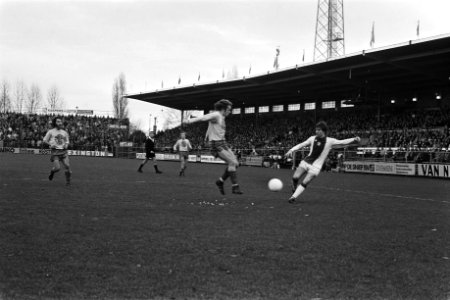 Ajax tegen NEC 2-1 spelmomenten, Bestanddeelnr 928-9344