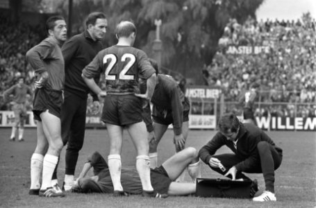 Ajax tegen NEC 2-1, Bestanddeelnr 922-7479