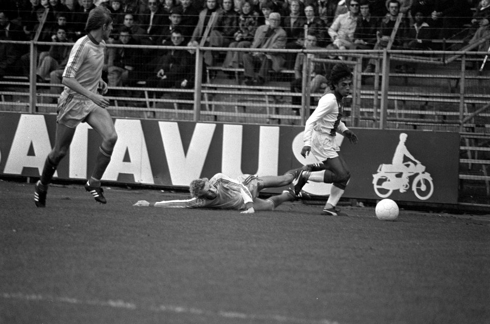Ajax tegen GA Eagles 4-0 Tahamata in aktie, Bestanddeelnr 928-8740