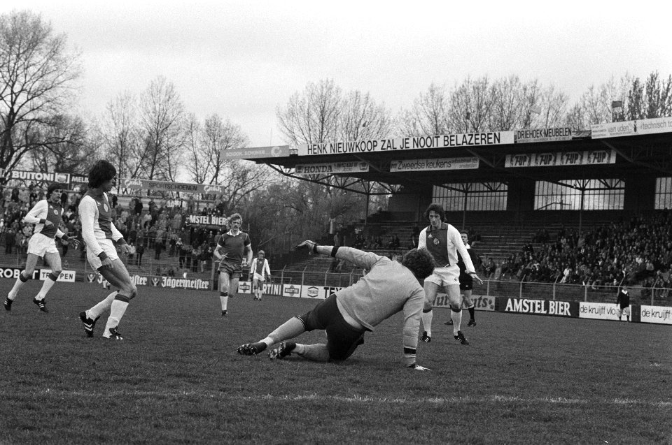 Ajax tegen MVV 3-6 spelmomenten, Bestanddeelnr 930-7810