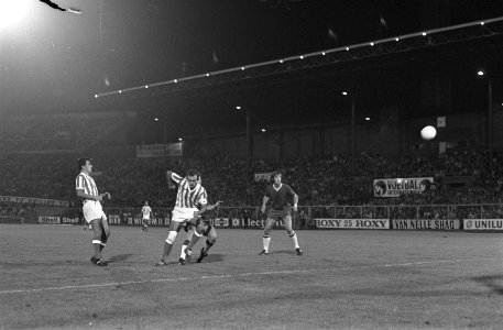 Ajax tegen Menduri Tirana 2-0, Europa Cup I, Bestanddeelnr 923-8900