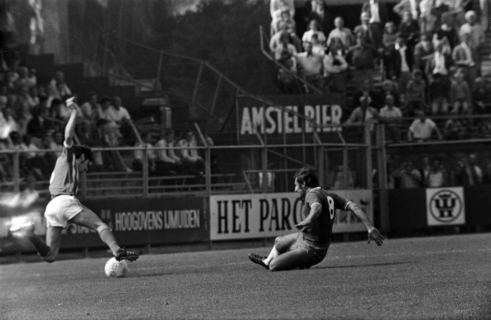 Ajax tegen MVV 2-0, Bestanddeelnr 923-7943