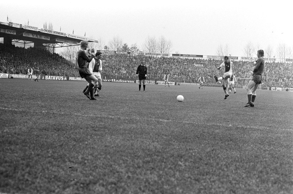 Ajax tegen NEC 6-3 spelmomenten, Bestanddeelnr 928-2735
