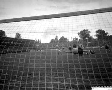 Ajax tegen PSV 0-0, Bestanddeelnr 911-5627