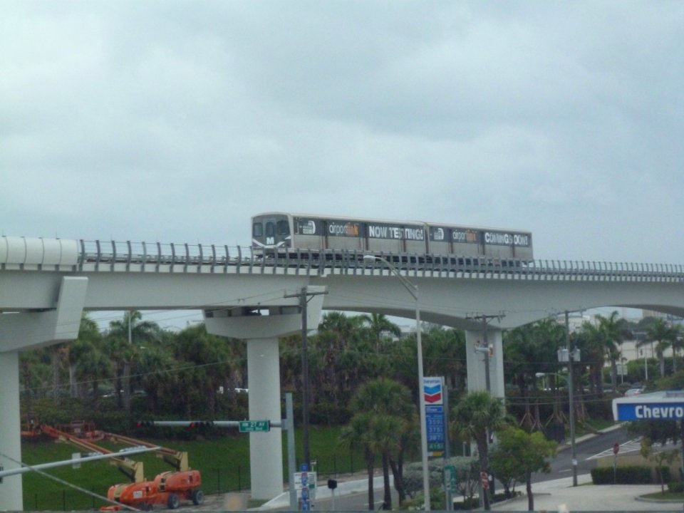 AirportLink now testing train