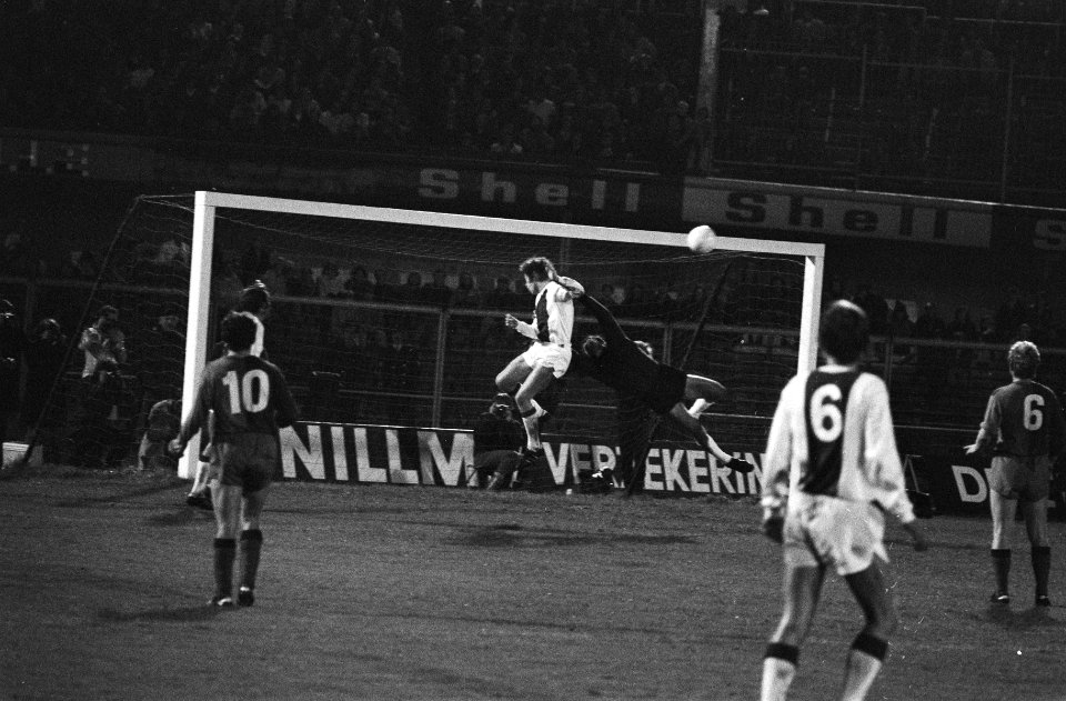 Ajax tegen Basel 3-0 om Europa Cup I, Bestanddeelnr 923-9451