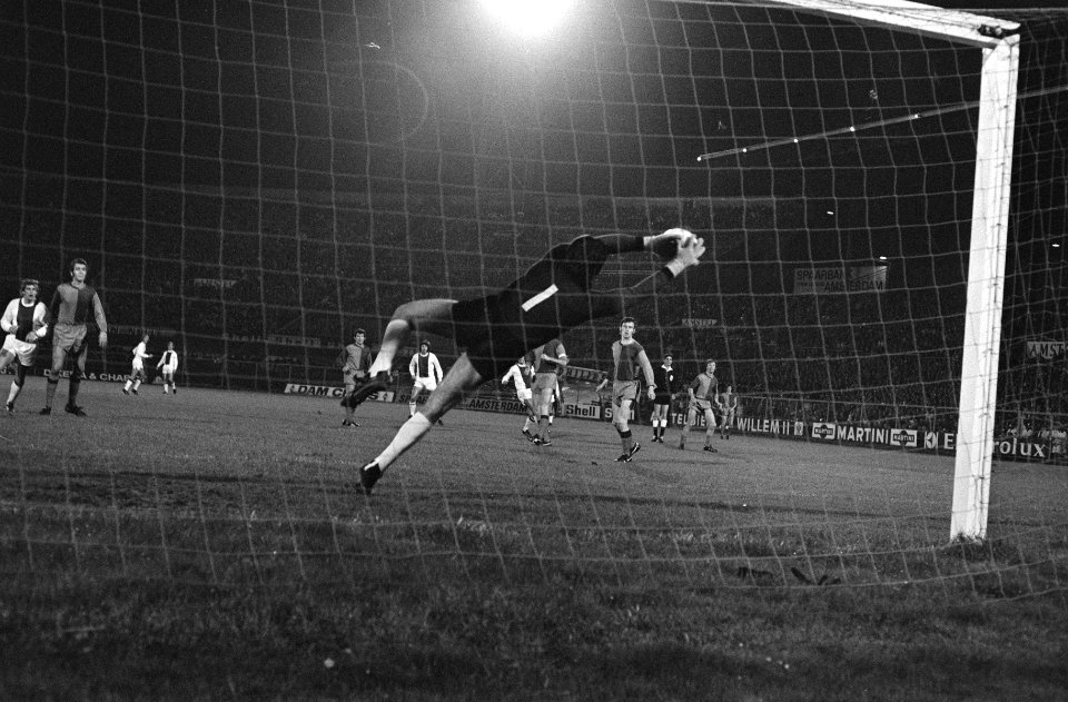 Ajax tegen Basel 3-0 om Europa Cup I, Bestanddeelnr 923-9457