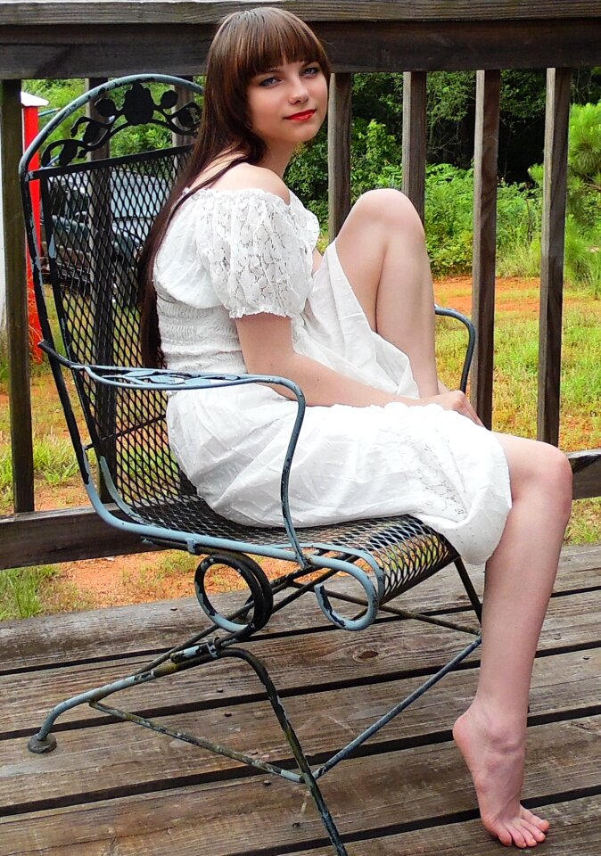 Tender white dress chair