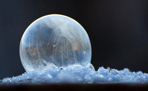 Frozen bubble bubble winter