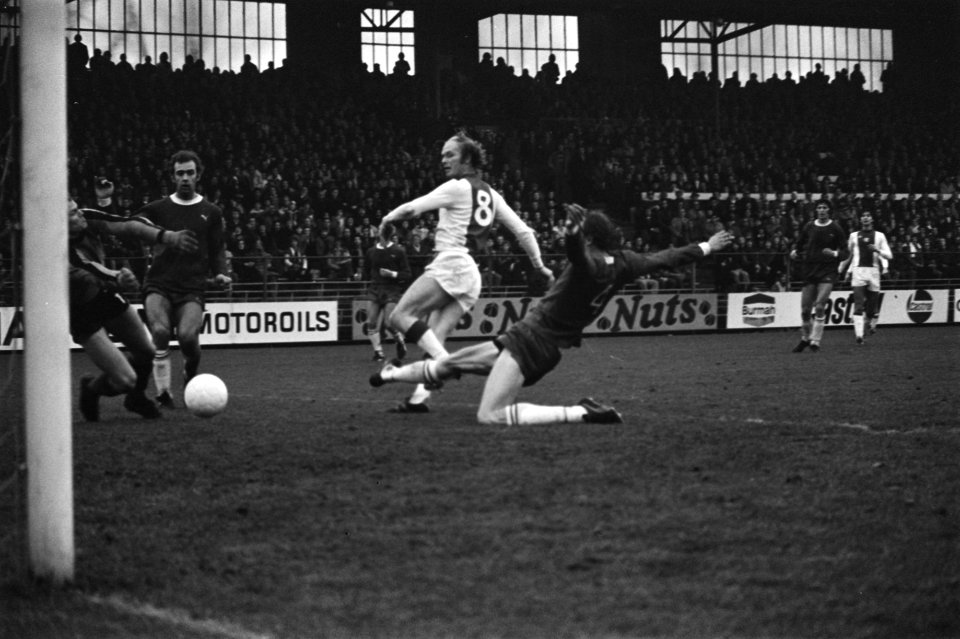 Ajax tegen Haarlem 2-0 Geels scoort eerste doelpunt, Bestanddeelnr 928-9925