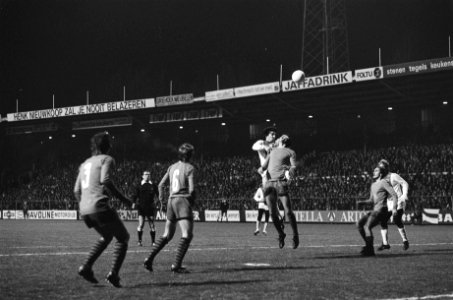 Ajax tegen Honved ( Europa Cup III ) 2-0, spelmomenten, Bestanddeelnr 930-0328