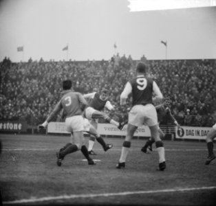 Ajax tegen Fortuna 54 4-1, Piet Keizer maakt eerste doelpunt voor Ajax, Bestanddeelnr 915-9362