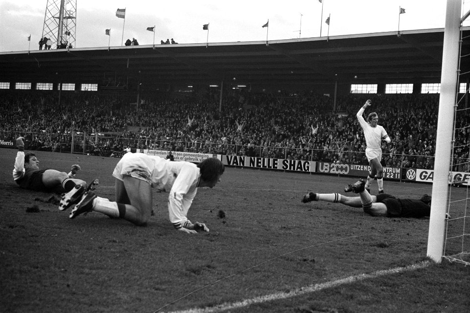 Ajax tegen Feyenoord 2-1, tweede doelpunt van Cruijff, Bestanddeelnr 925-1133
