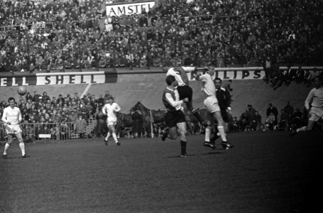 Ajax tegen Feyenoord 1-1 in Olympisch Stadion, Bestanddeelnr 917-6652
