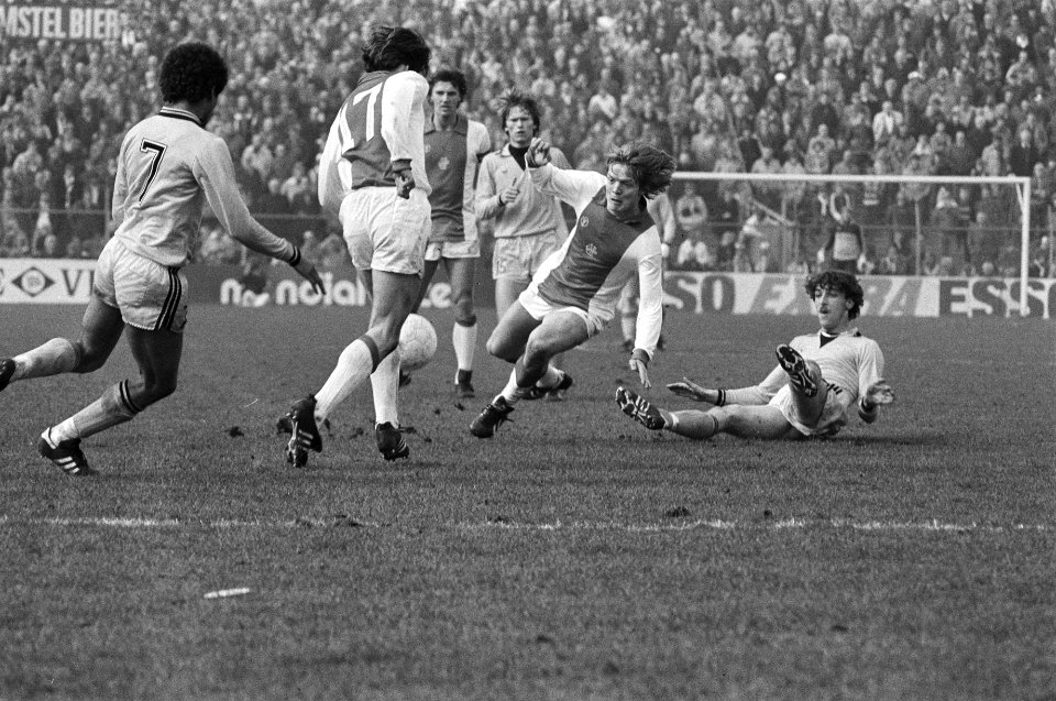 Ajax tegen FC Twente 3-2 nr 3a Lerby (Ajax) in aktie, Bestanddeelnr 930-7392