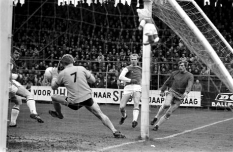 Ajax tegen FC Twente 3-0., Bestanddeelnr 923-4052