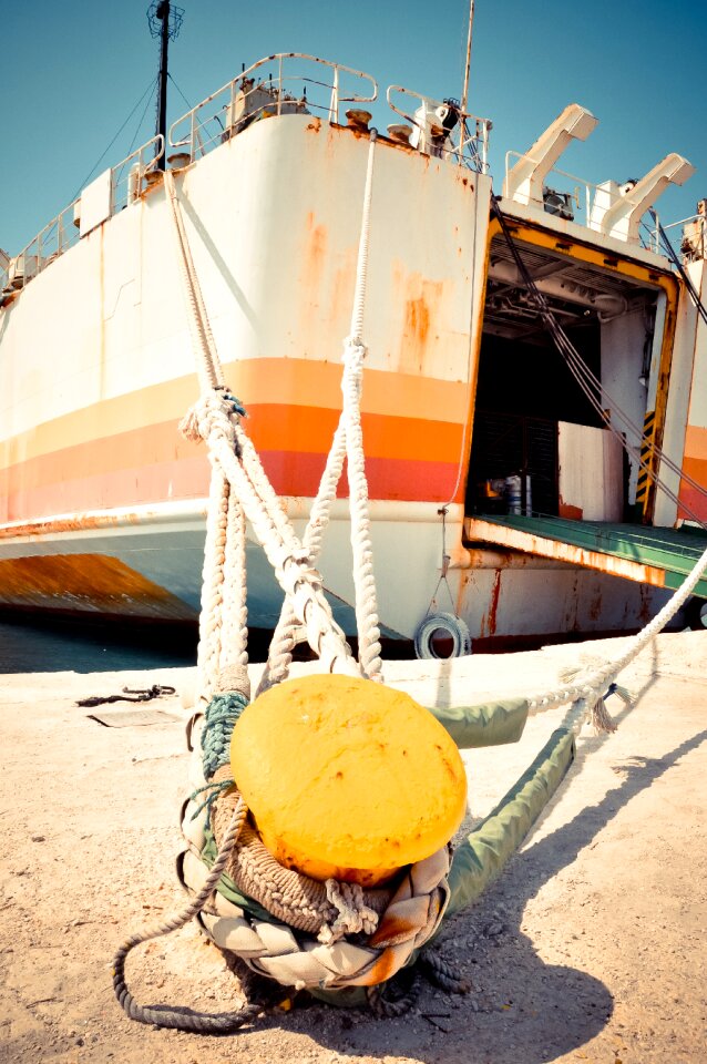 Hawser shipwreck the waterfront