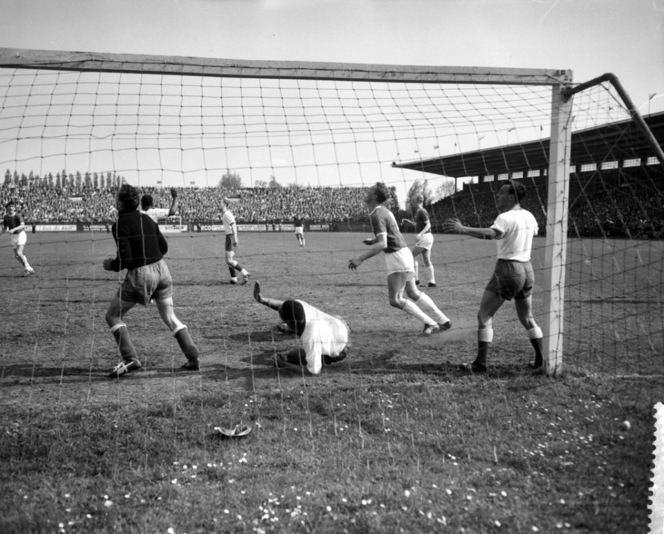 Ajax tegen Elinkwijk 1-1, Bestanddeelnr 911-2331